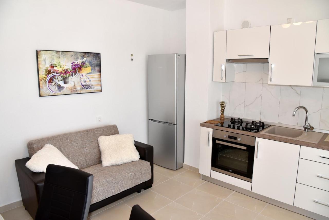 Apartments Antonio 2 Сень Екстер'єр фото