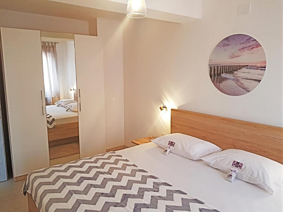 Apartments Antonio 2 Сень Екстер'єр фото